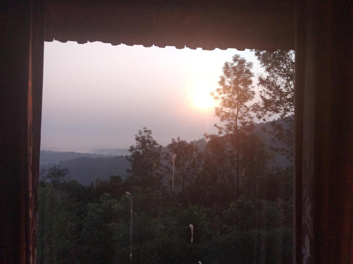 Abiyal Mountain Stay Madikeri Eksteriør bilde